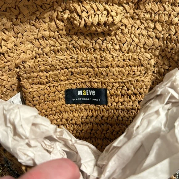 ✨ Anthropologie Natural Ruffle Clutch - Picture 6 of 9